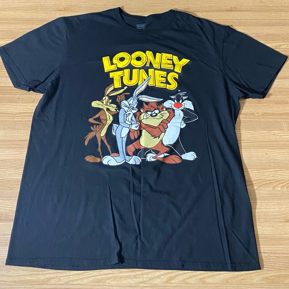 Looney Tunes Front & Back Graphic Bugs Taz Sylvester Coyote T-shirt